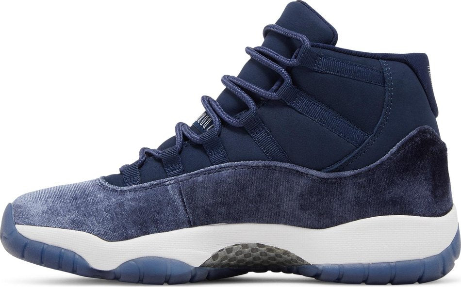 Wmns Air Jordan 11 Retro 'Midnight Navy Velvet'