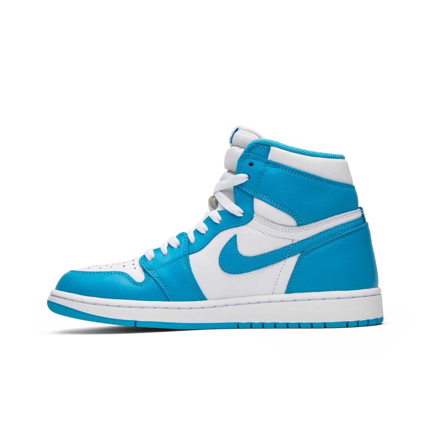 Air Jordan 1 Retro High OG 'UNC' 555088-117